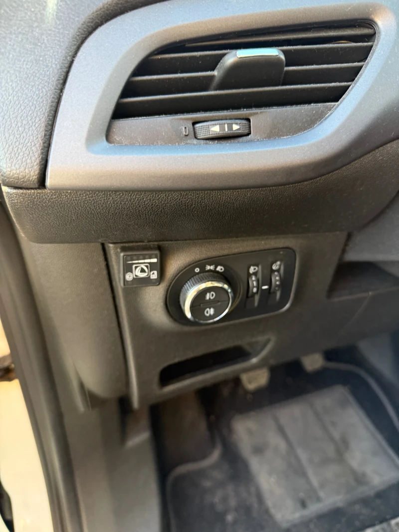 Opel Corsa 1.4I Gaz Euro 6B 2бр.налични, снимка 10 - Автомобили и джипове - 52882997