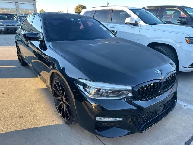 BMW 540 M* SPORT* B58* ОБДУХВАНЕ* МАСАЖ* HEAD* UP* ДИСТРОН, снимка 2 - Автомобили и джипове - 48164577