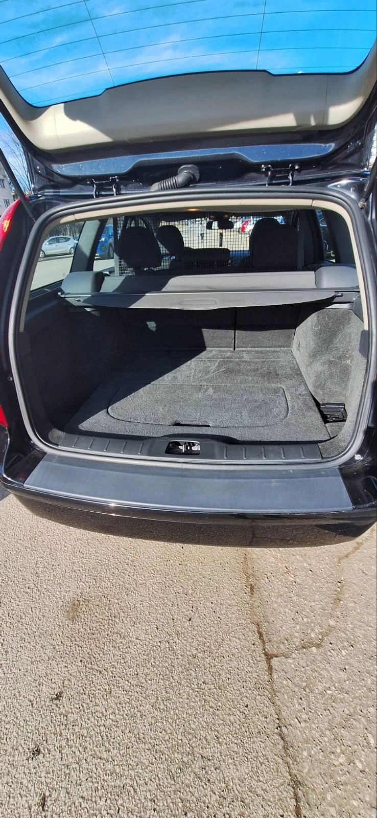 Volvo V50 2.0d, снимка 11 - Автомобили и джипове - 48865550