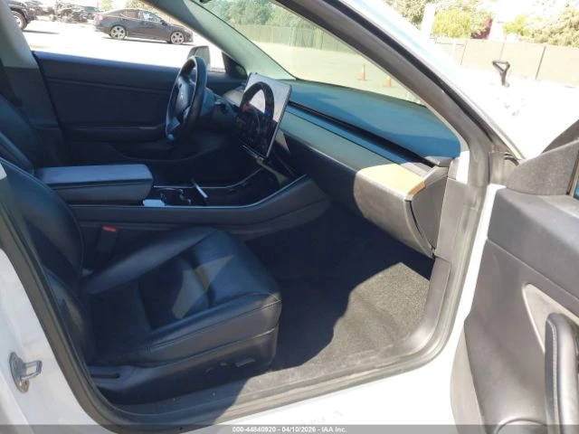 Tesla Model 3 Standard Range Plus, снимка 5 - Автомобили и джипове - 54489382