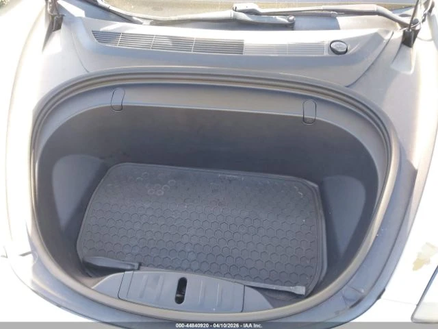 Tesla Model 3 Standard Range Plus, снимка 9 - Автомобили и джипове - 54489382