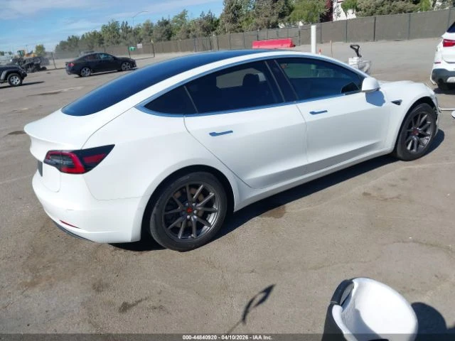 Tesla Model 3 Standard Range Plus, снимка 4 - Автомобили и джипове - 54489382
