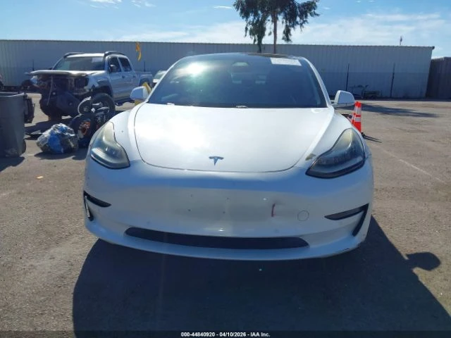 Tesla Model 3 Standard Range Plus, снимка 10 - Автомобили и джипове - 54489382