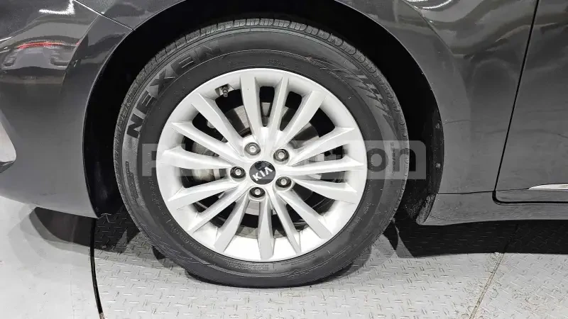 Kia K7, снимка 5 - Автомобили и джипове - 55034902