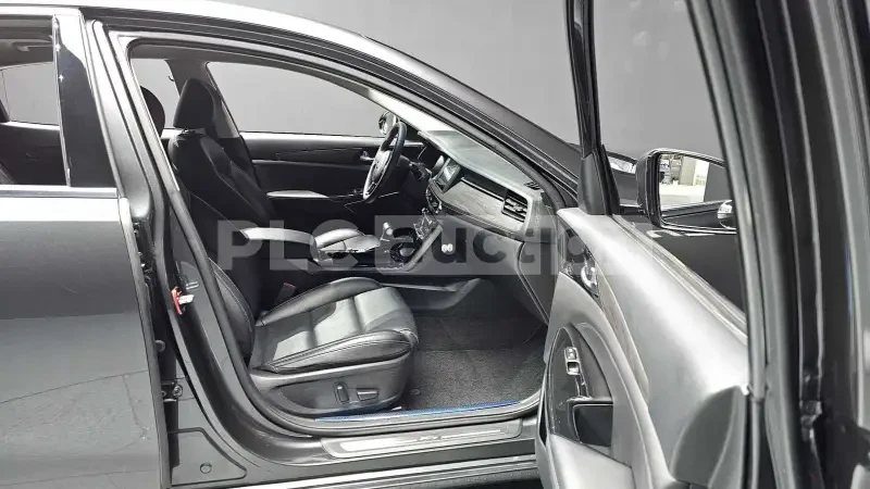 Kia K7, снимка 11 - Автомобили и джипове - 55034902