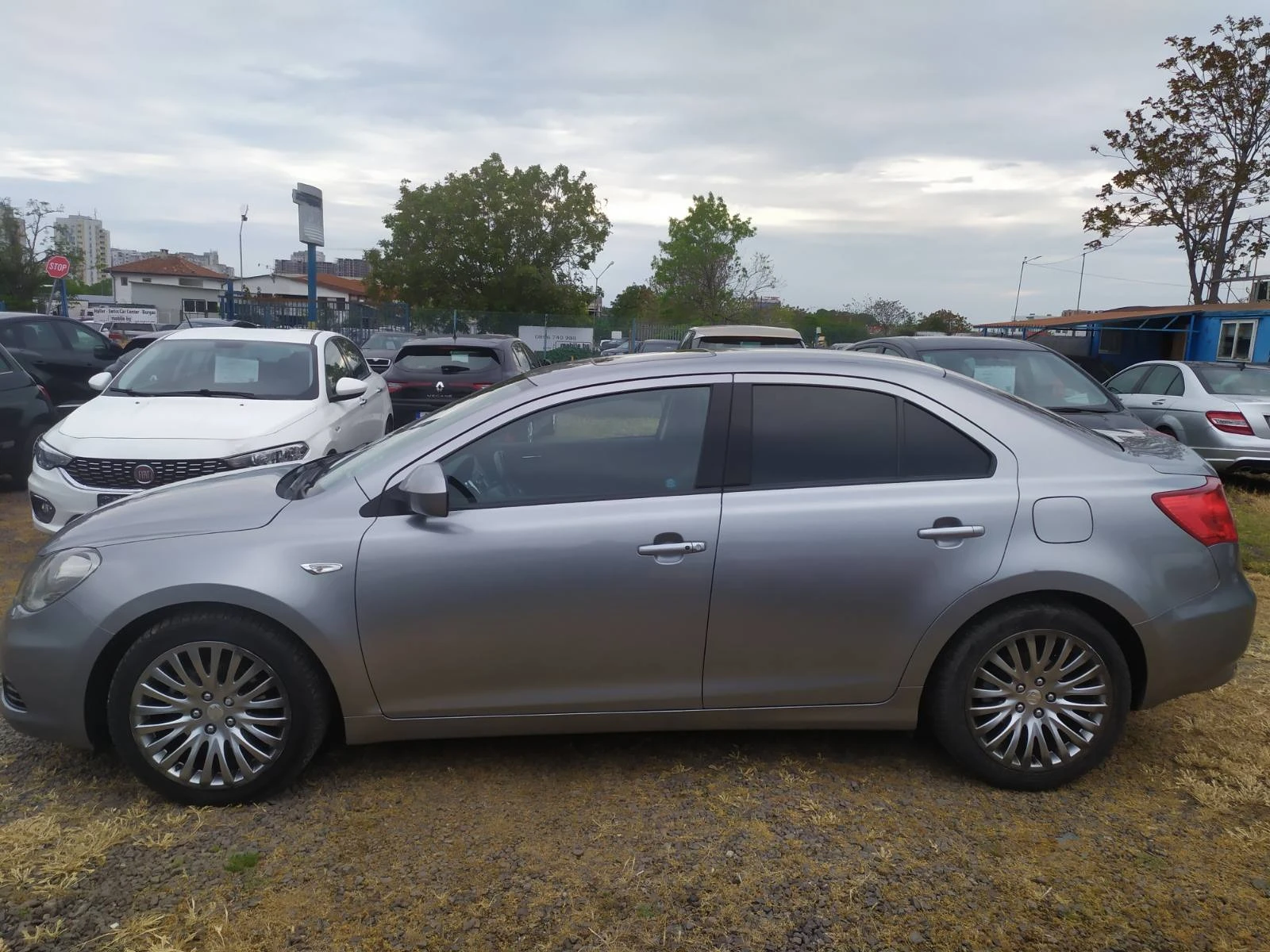 Suzuki Kizashi 2.4GL Top4WD178PS - изображение 3