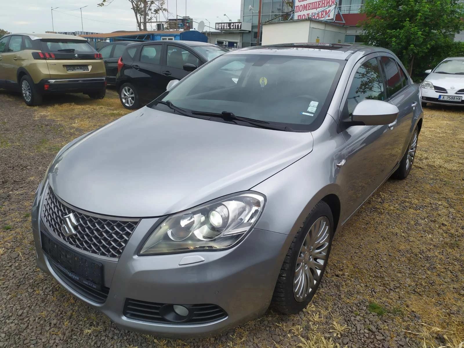 Suzuki Kizashi 2.4GL Top4WD178PS - изображение 2