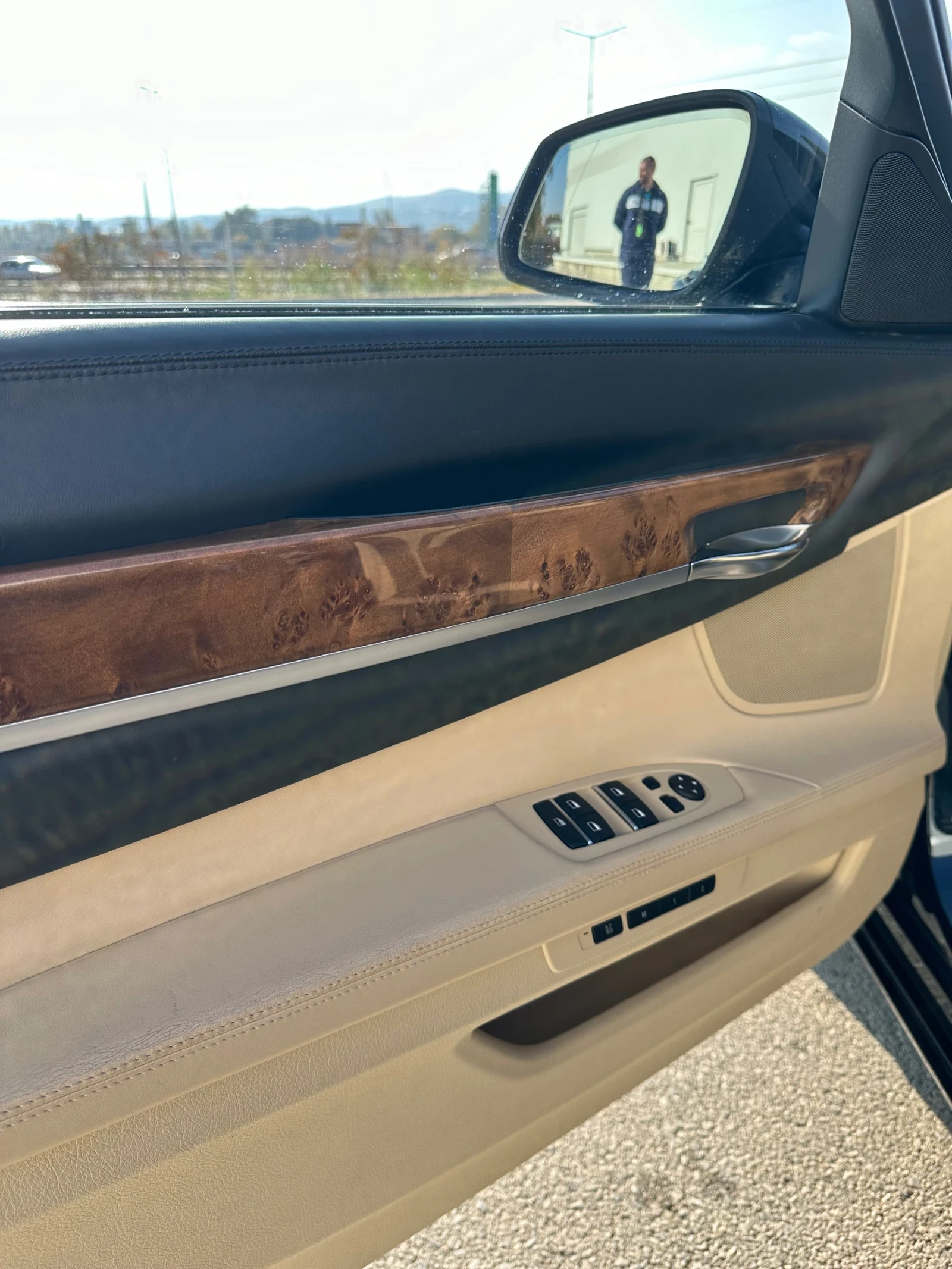 BMW 750 750D* Mpaket* individual* softclose* obduhvane*  | Mobile.bg   11