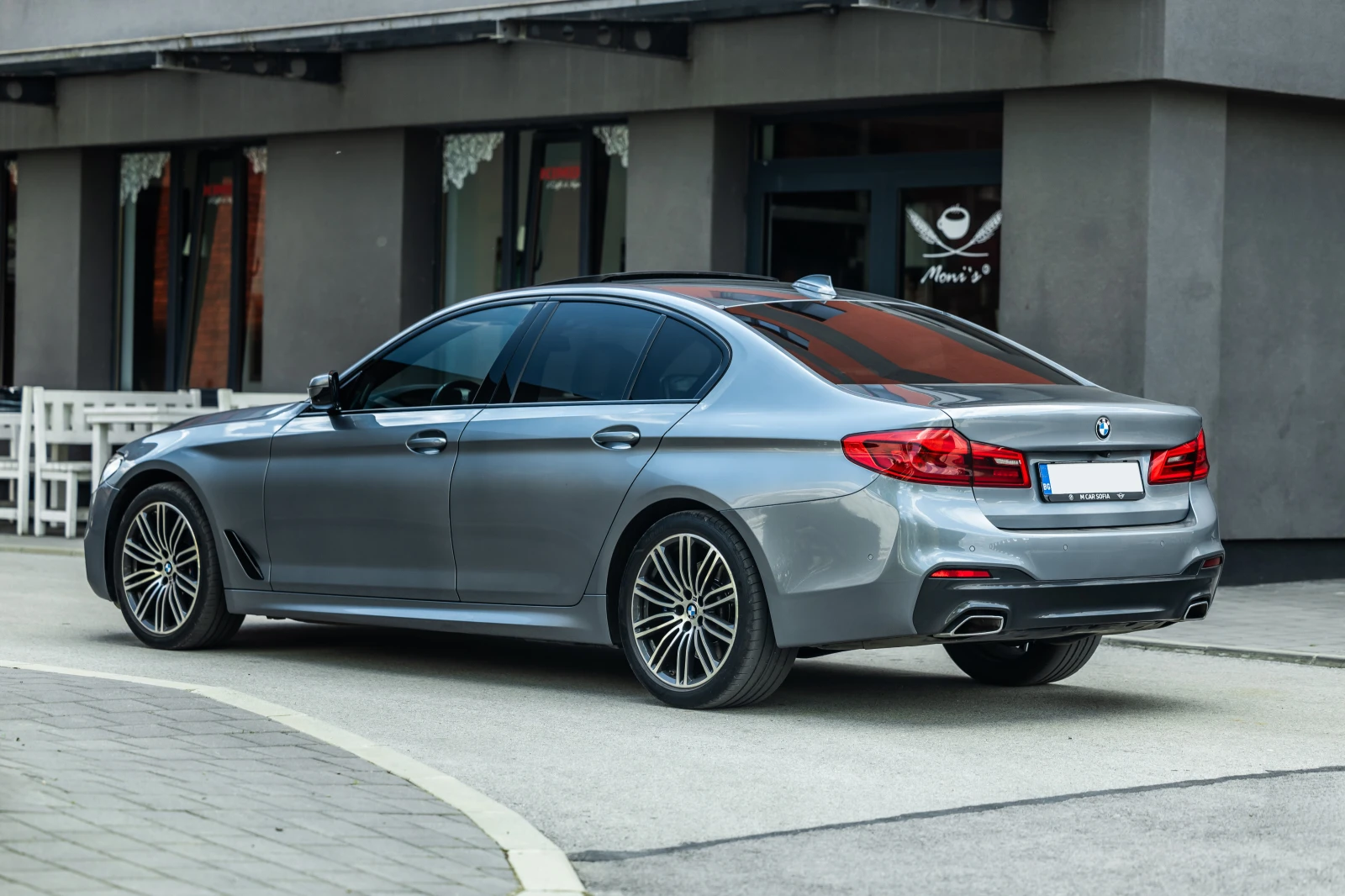 BMW 530 X-Drive M-Sport Harman Kardon - изображение 4