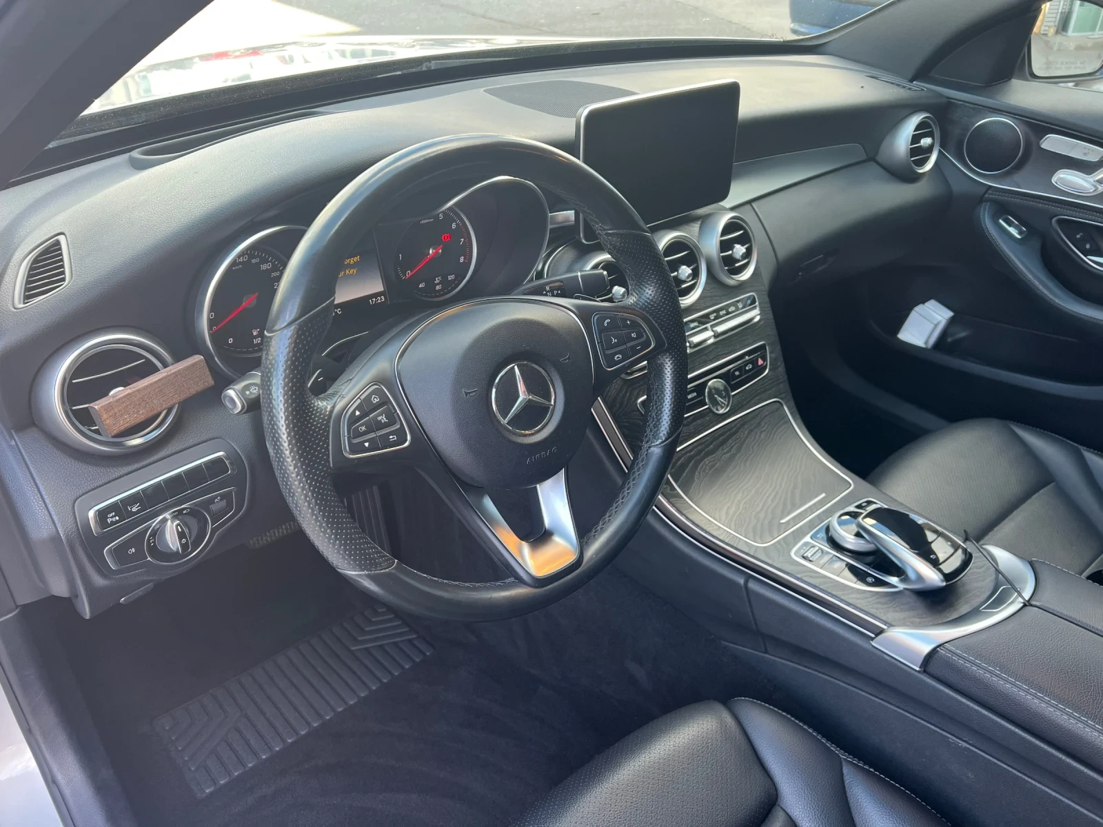 Mercedes-Benz C 300 AMG, 4matic, въздушни възглавници - изображение 8