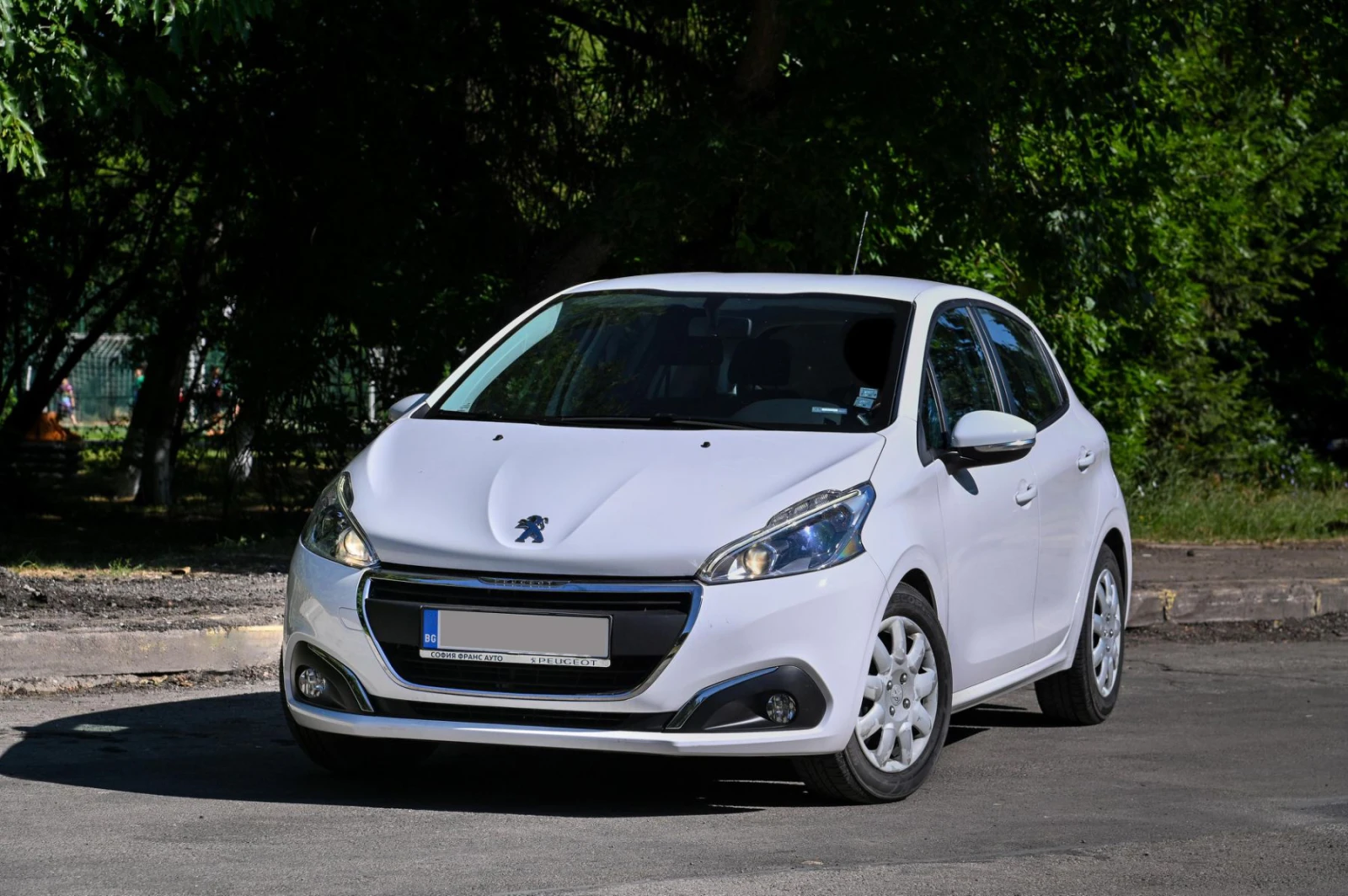 Peugeot 208  - изображение 4