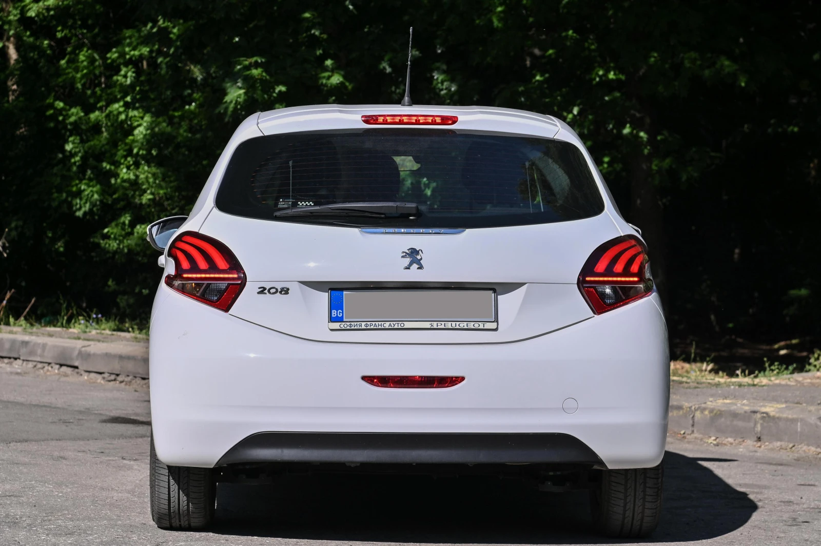 Peugeot 208  - изображение 7