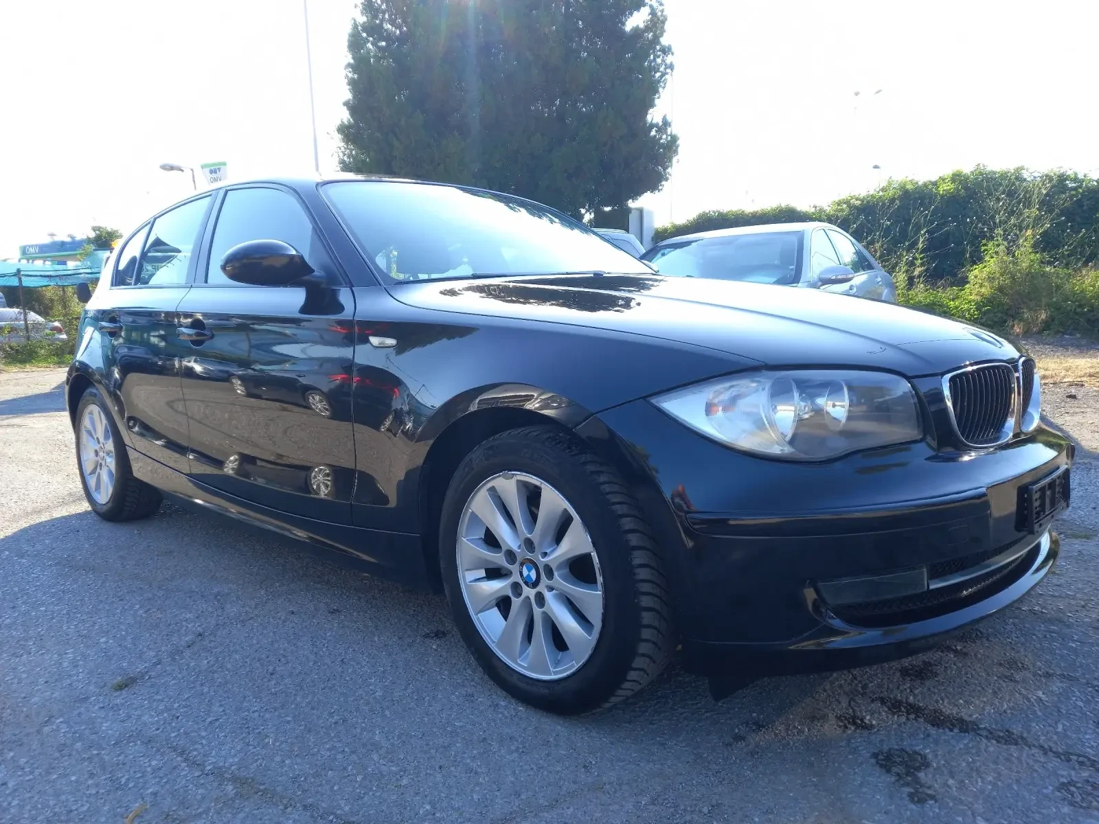 BMW 118 2.0i 143k.c.FACELIFT - изображение 6