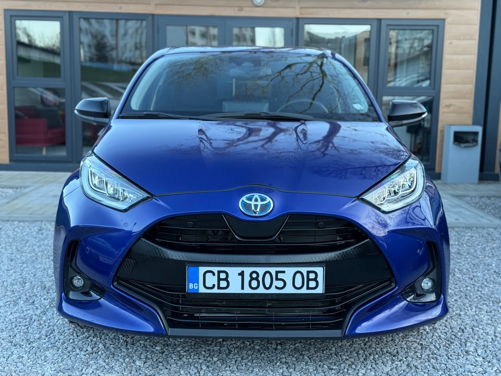 Toyota Yaris 1.5HYBRID/FULL LED - изображение 2