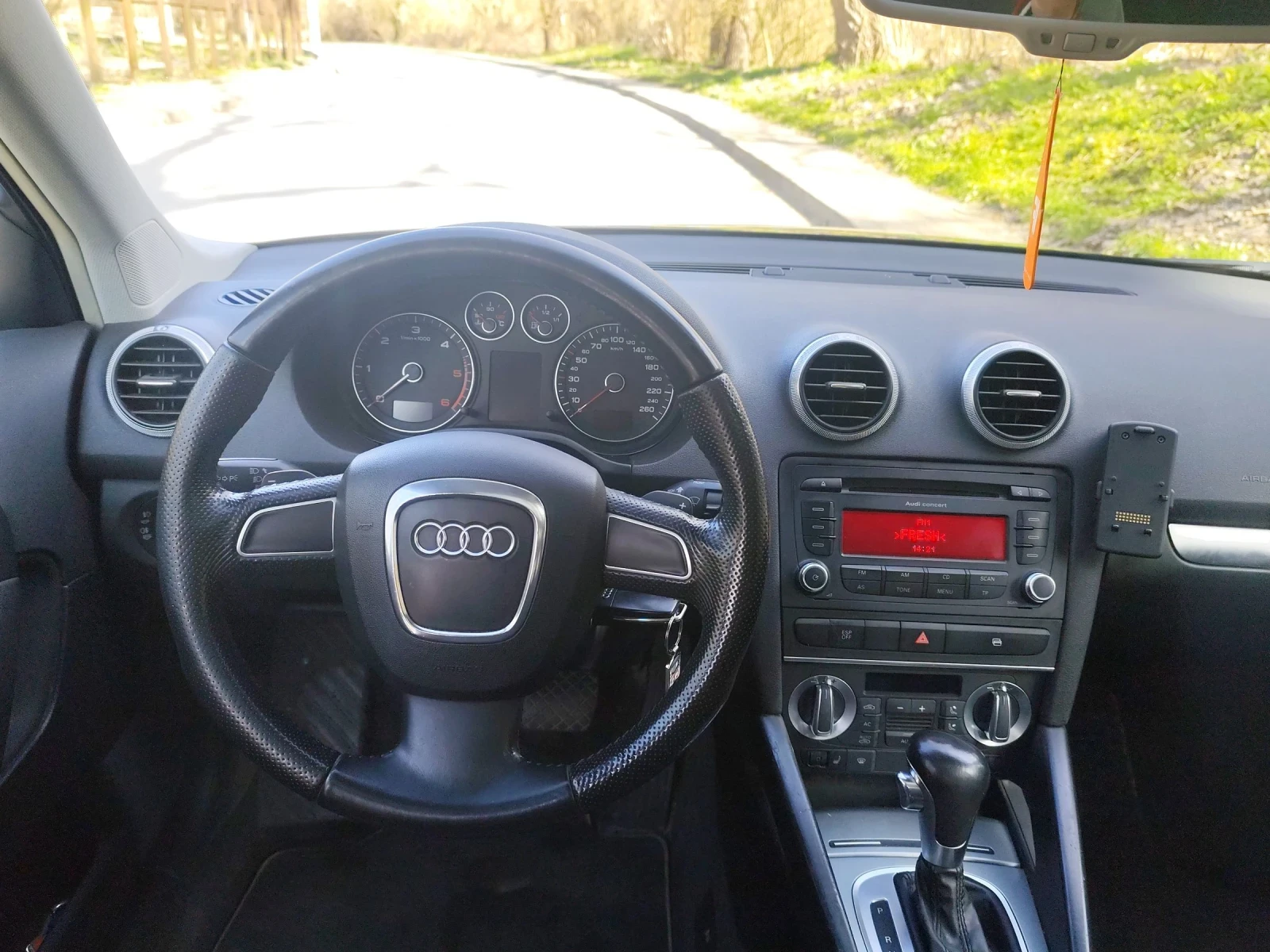 Audi A3 2.0tdi DSG реални км!, снимка 10 - Автомобили и джипове - 53773761