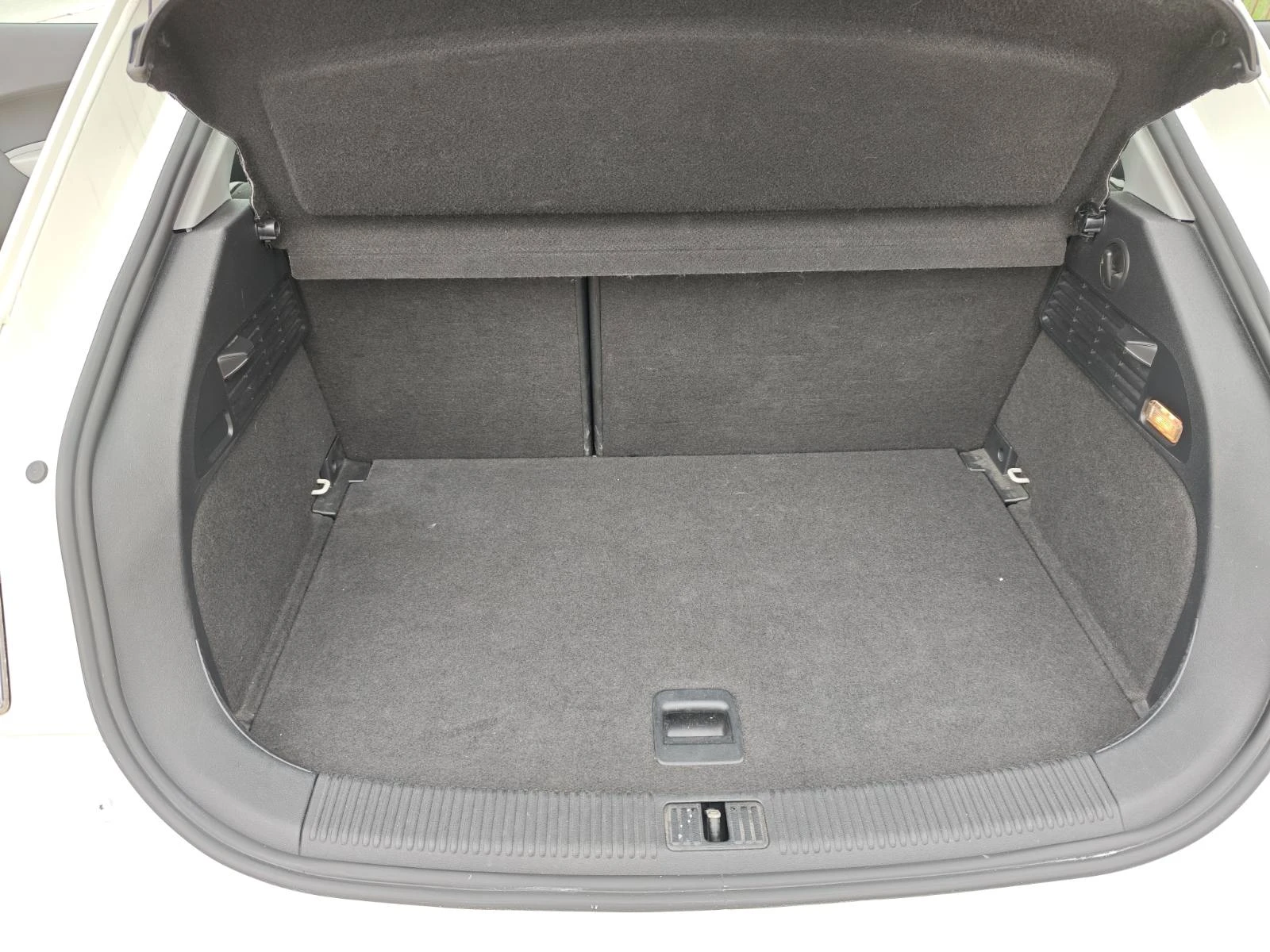 Audi A1 S-line, снимка 11 - Автомобили и джипове - 54137530