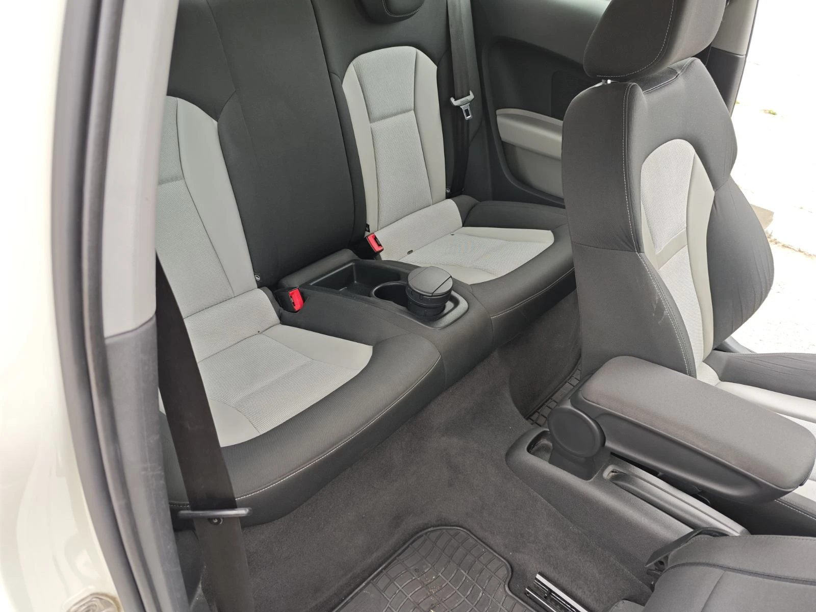 Audi A1 S-line, снимка 13 - Автомобили и джипове - 54137530