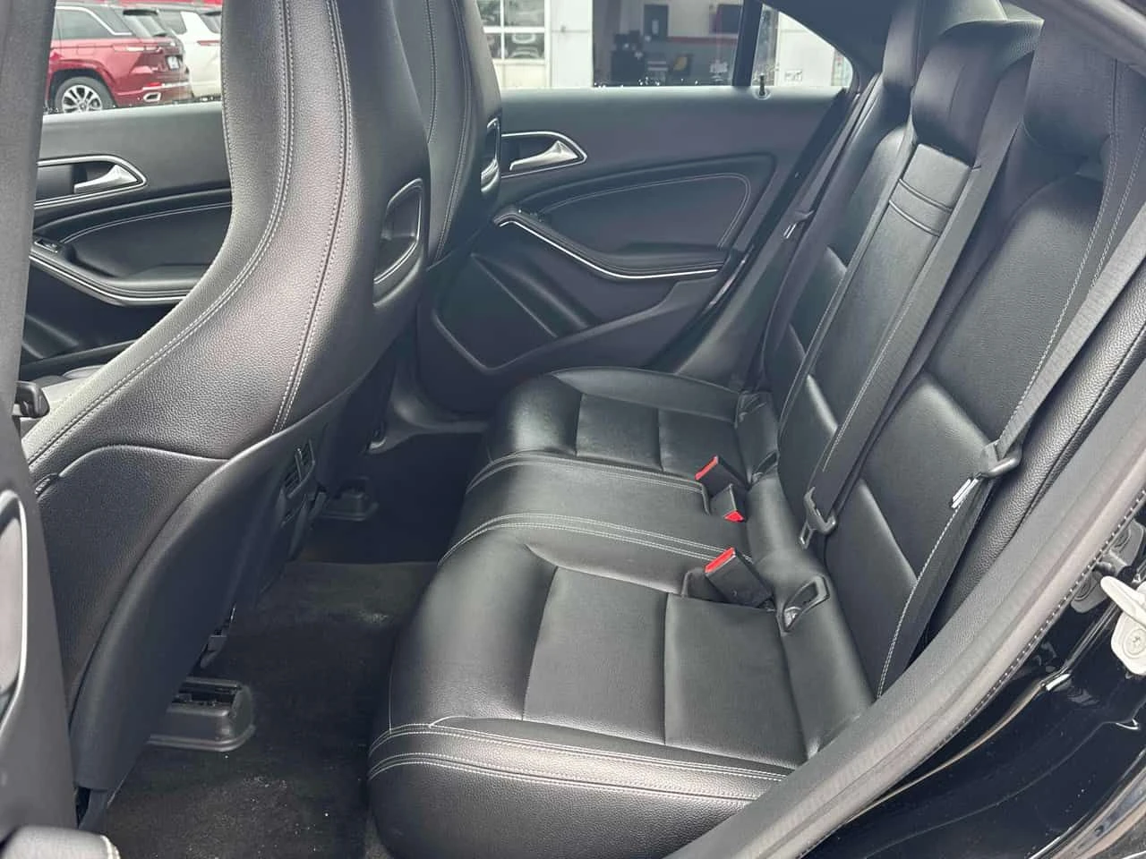 Mercedes-Benz CLA 250 4MATIC/ПАНОРАМА/ПОДГРЕВИ, снимка 12 - Автомобили и джипове - 54488450
