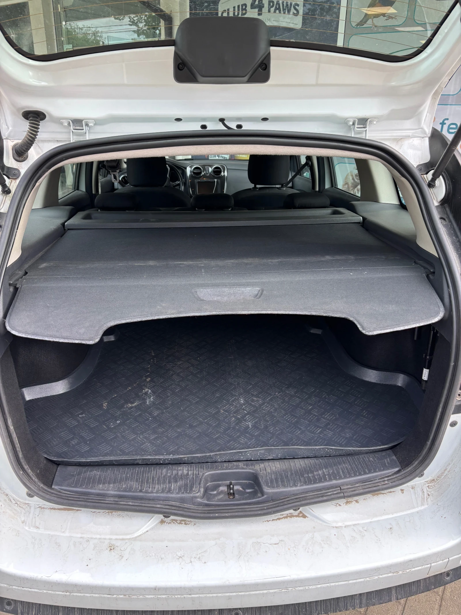 Dacia Logan MCV, снимка 5 - Автомобили и джипове - 54493944