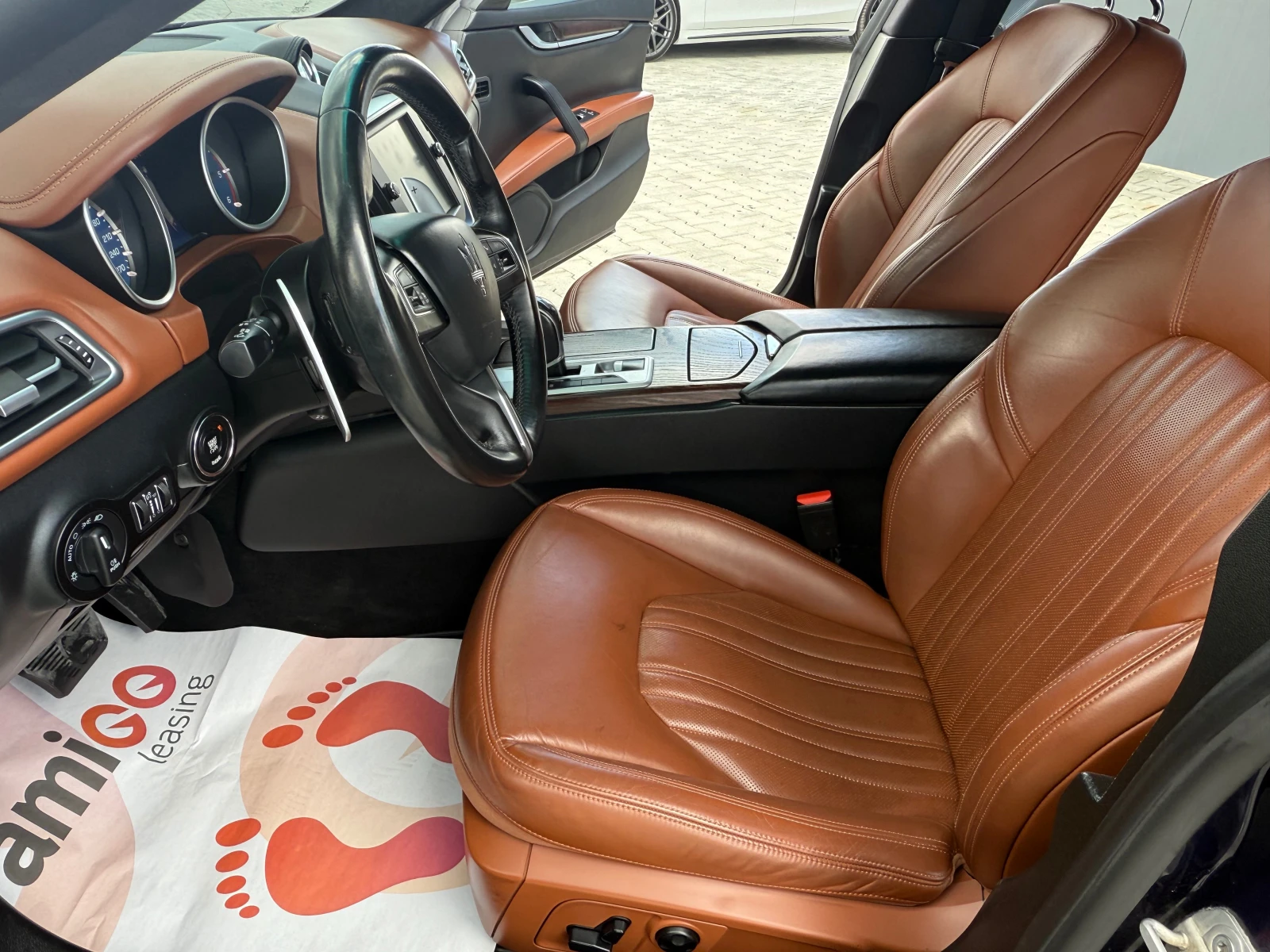 Maserati Ghibli 3.0D СОБСТВЕН ЛИЗИНГ , снимка 10 - Автомобили и джипове - 54712307