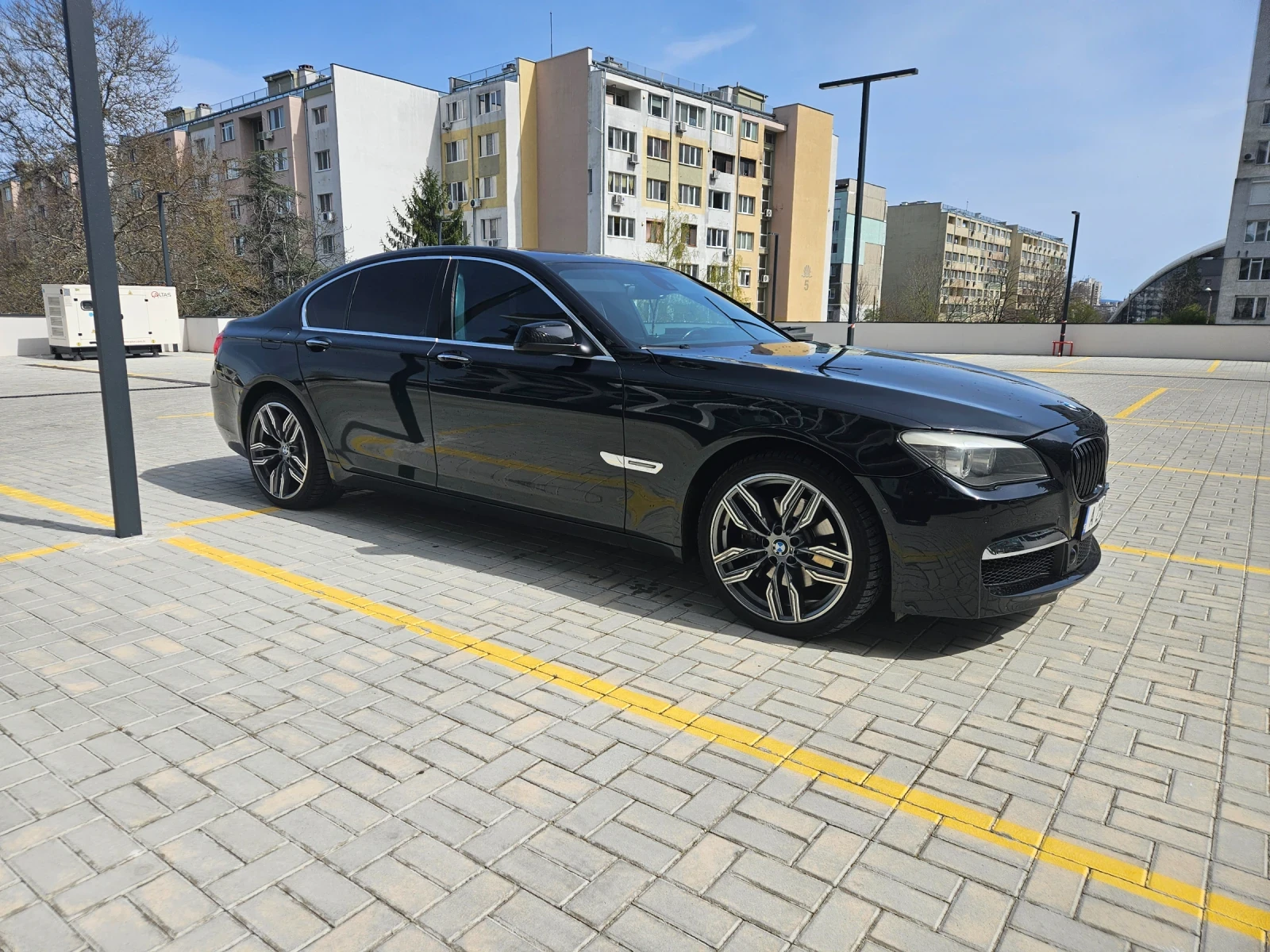 BMW 730