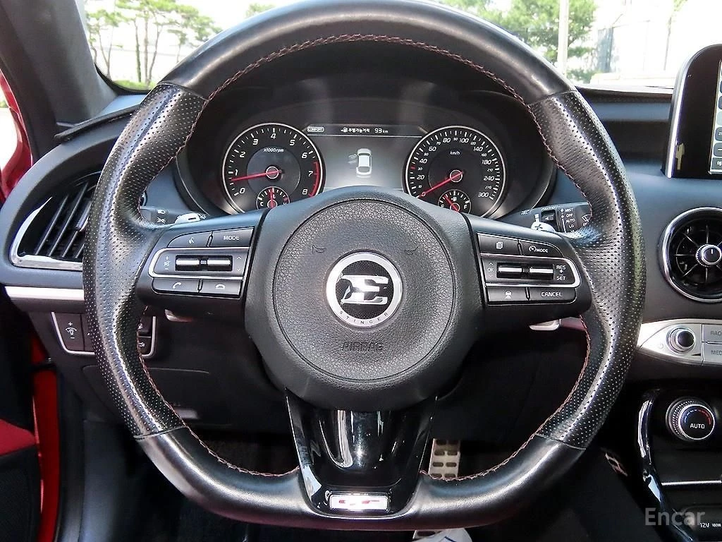 Kia Stinger 3.3* GT* TURBO* ОБДУХВАНЕ* ХЕДЪП* КАМЕРА* , снимка 7 - Автомобили и джипове - 54879737