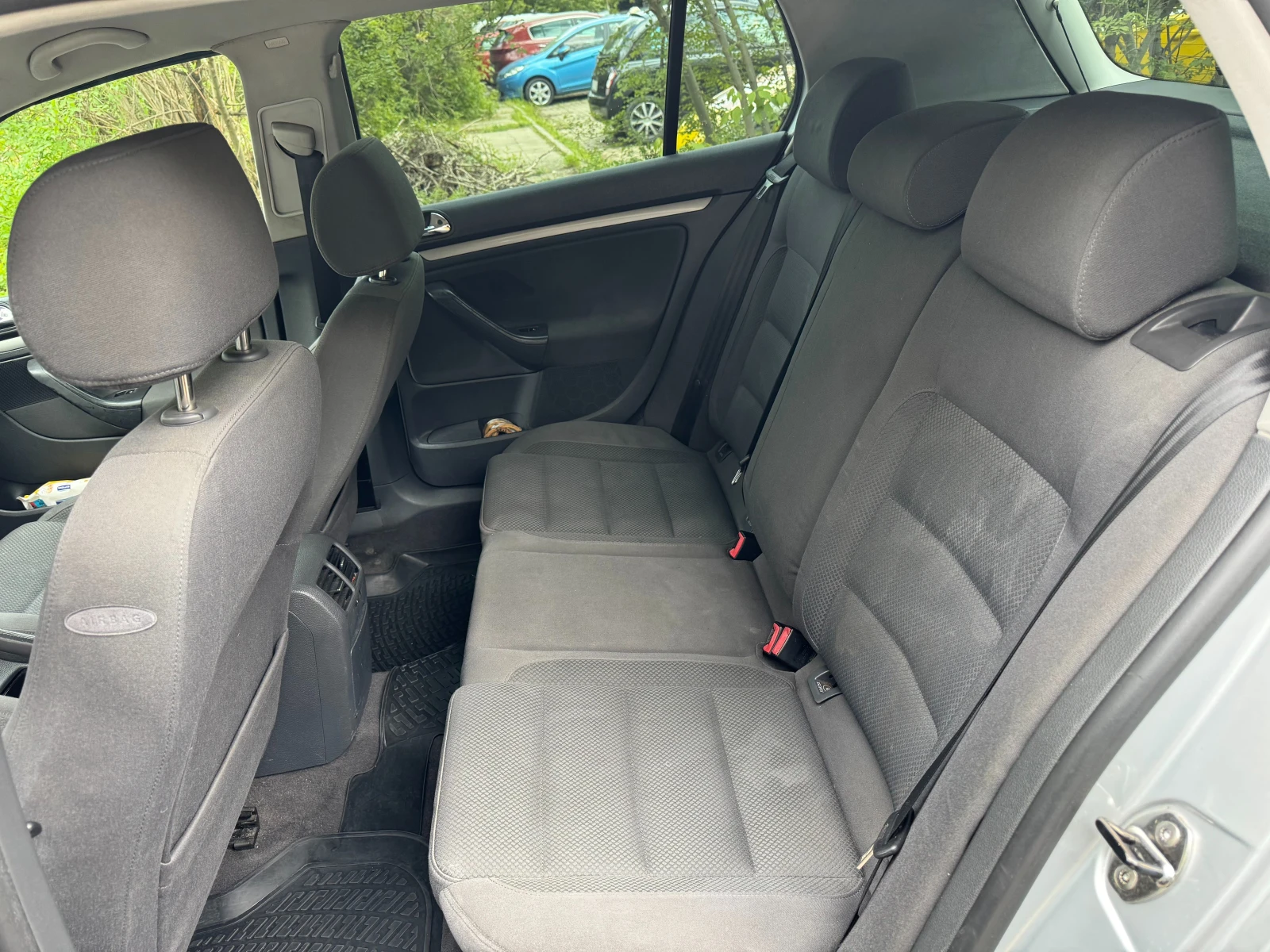 VW Golf V 2.0 140, снимка 14 - Автомобили и джипове - 55166332