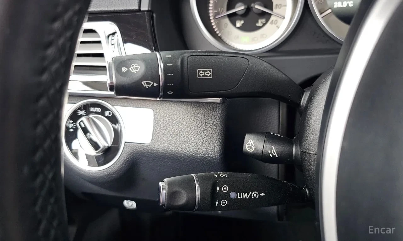 Mercedes-Benz E 250  BlueTec 4MATIC AV * БЕЗ ПЪРВОНАЧАЛНА ВНОСКА, снимка 13 - Автомобили и джипове - 55991721