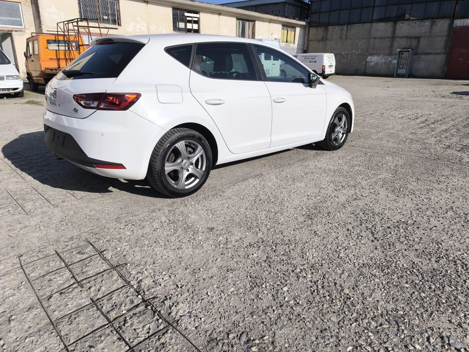 Seat Leon 1.4 FR, снимка 3 - Автомобили и джипове - 56144555