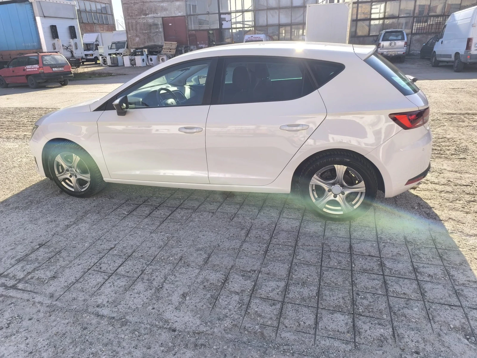 Seat Leon 1.4 FR, снимка 2 - Автомобили и джипове - 56144555
