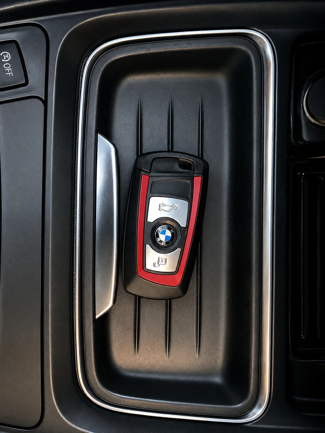 BMW 320, снимка 8 - Автомобили и джипове - 56337491