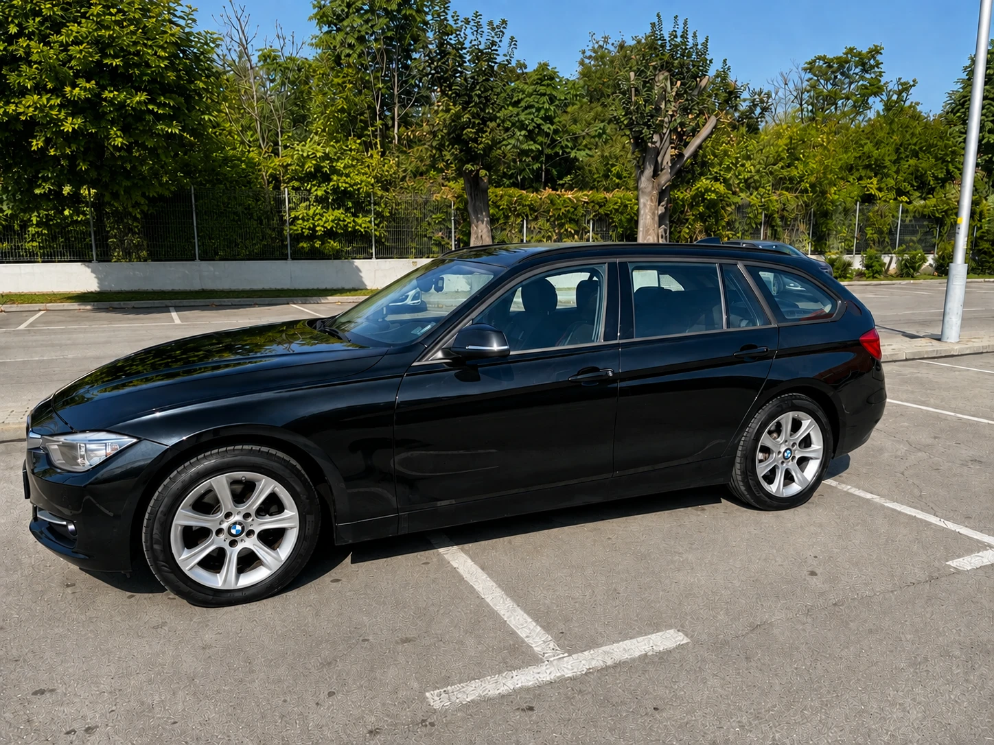 BMW 320, снимка 3 - Автомобили и джипове - 56337491