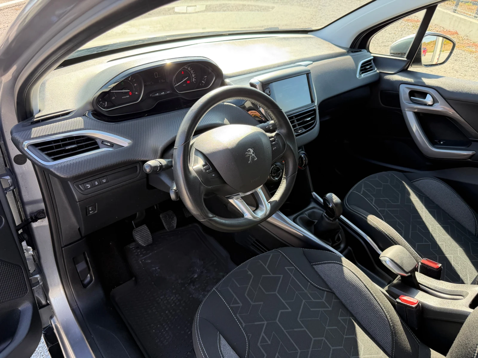 Peugeot 2008 1.6D FACELIFT SERVICE BOOK EURO 6 TUV COC | Mobile.bg � ����������� 10