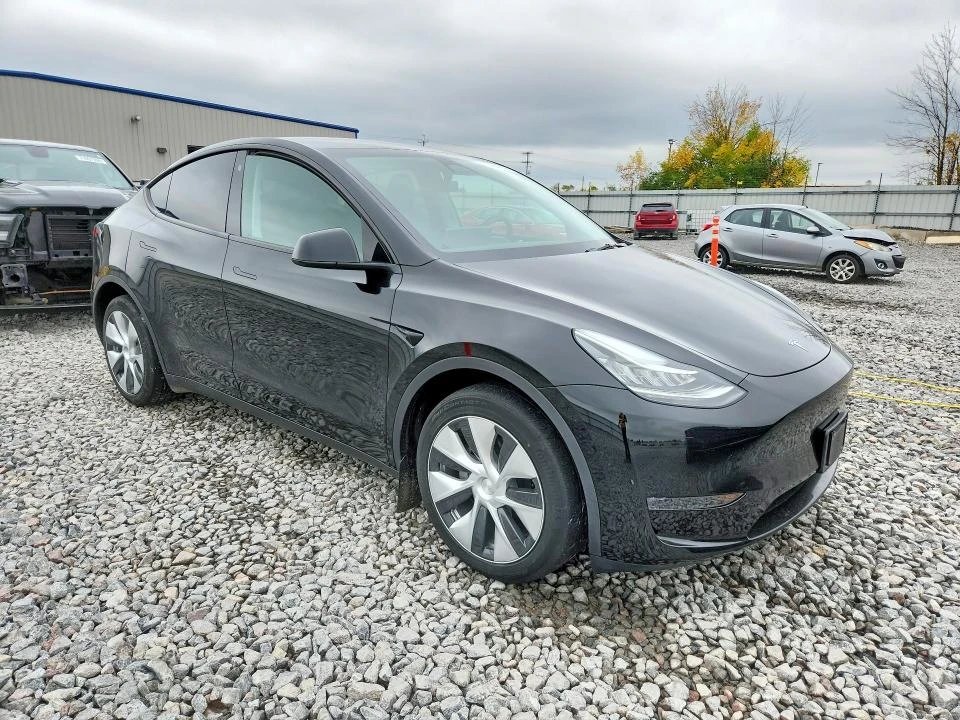 Tesla Model Y AWD / LONG RANGE / ТЪРГ 26.10, снимка 4 - Автомобили и джипове - 56649259