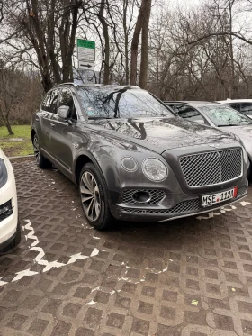 Bentley Bentayga 6.0 W12/Massage/Head-Up/Pano ГОТОВ ЛИЗИНГ, снимка 1
