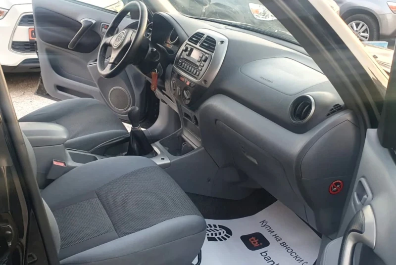 Toyota Rav4 RAV4 2.0D4D 116k, снимка 12 - Автомобили и джипове - 48242773