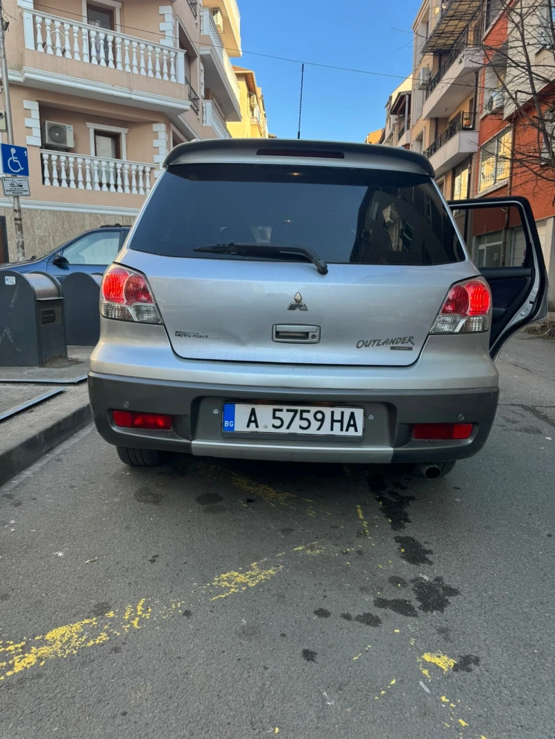 Mitsubishi Outlander 2.4 бензин+ газ, снимка 4 - Автомобили и джипове - 48967735