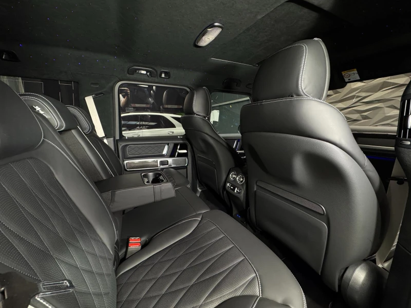 Mercedes-Benz G 63 AMG FACELIFT* 4D Burmester* Pano* Обдухване* , снимка 9 - Автомобили и джипове - 51403901