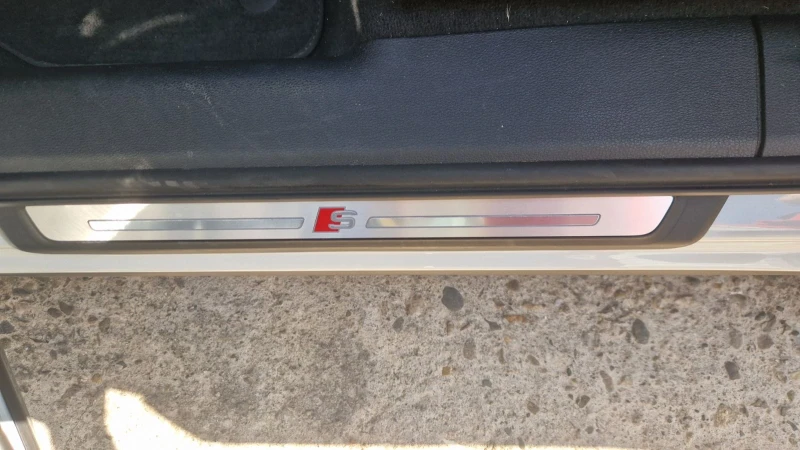 Audi Q3, снимка 13 - Автомобили и джипове - 52877951