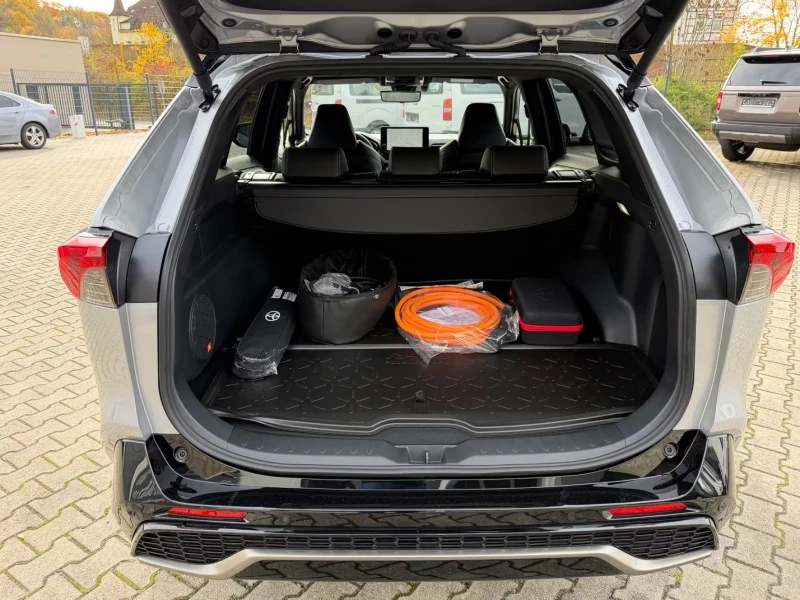 Toyota Rav4 2.5PHEV/306HP/GR-SPORT/HUD/360/MEMO/JBL/668g, снимка 8 - Автомобили и джипове - 52750559