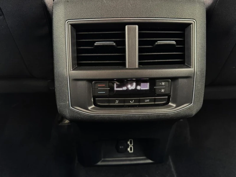 VW Atlas * * CARFAX * * АВТО КРЕДИТ * * , снимка 15 - Автомобили и джипове - 53058664