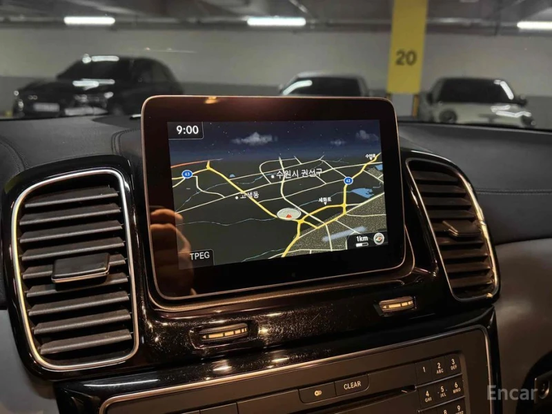 Mercedes-Benz GLE 350, снимка 13 - Автомобили и джипове - 53205382