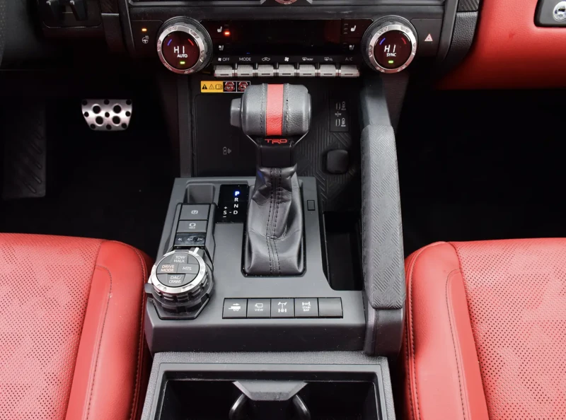 Toyota Tacoma 2025 Toyota Tacoma Hybrid TRD PRO, снимка 10 - Автомобили и джипове - 53272922