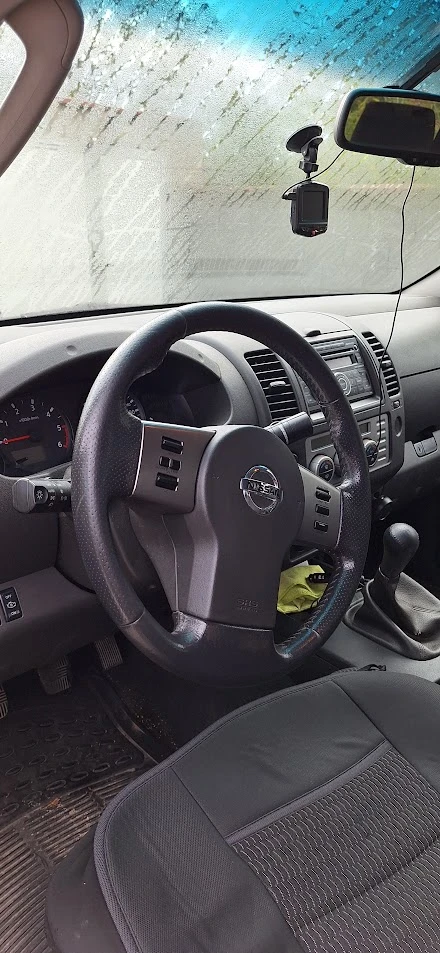 Nissan Navara, снимка 6 - Автомобили и джипове - 52397702