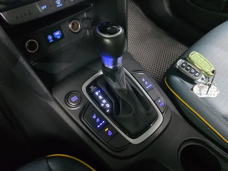 Hyundai Kona 1.6T, снимка 9 - Автомобили и джипове - 54257042