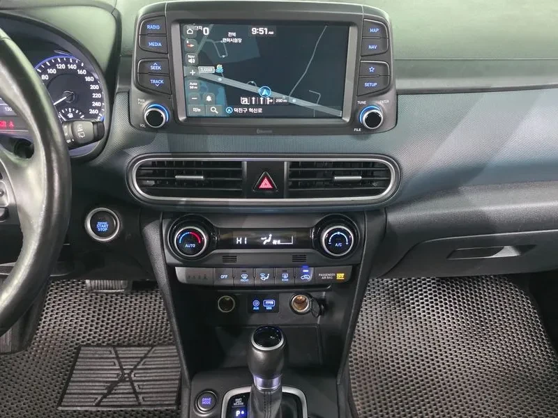 Hyundai Kona 1.6T, снимка 15 - Автомобили и джипове - 54257042