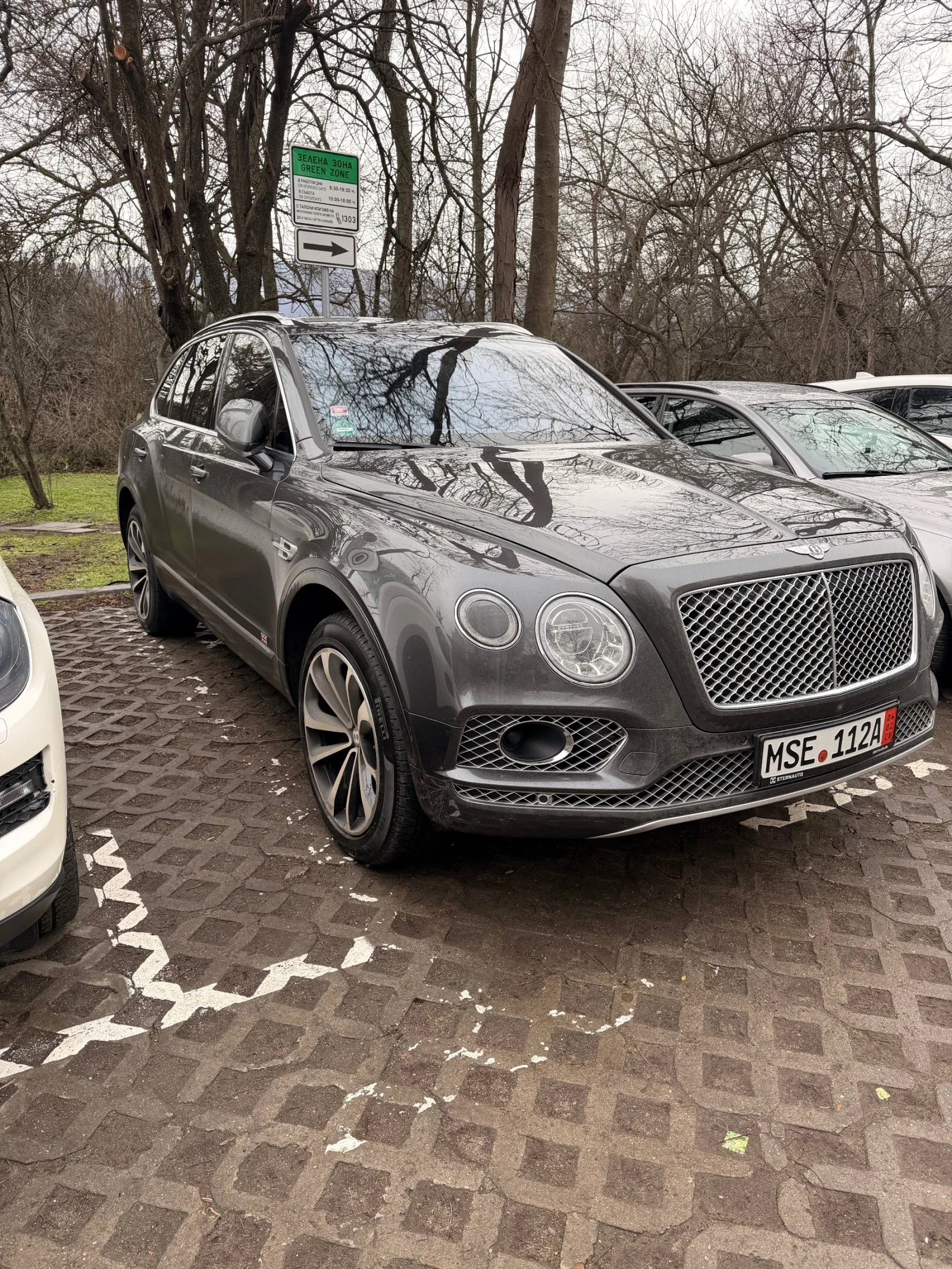 Bentley Bentayga 6.0 W12/Massage/Head-Up/Pano ГОТОВ ЛИЗИНГ, снимка 1