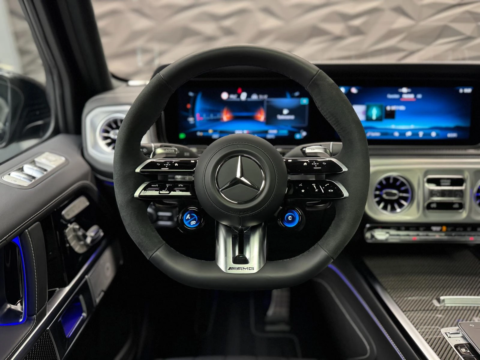 Mercedes-Benz G 63 AMG FACELIFT* 4D Burmester* Pano* Обдухване*  - изображение 6
