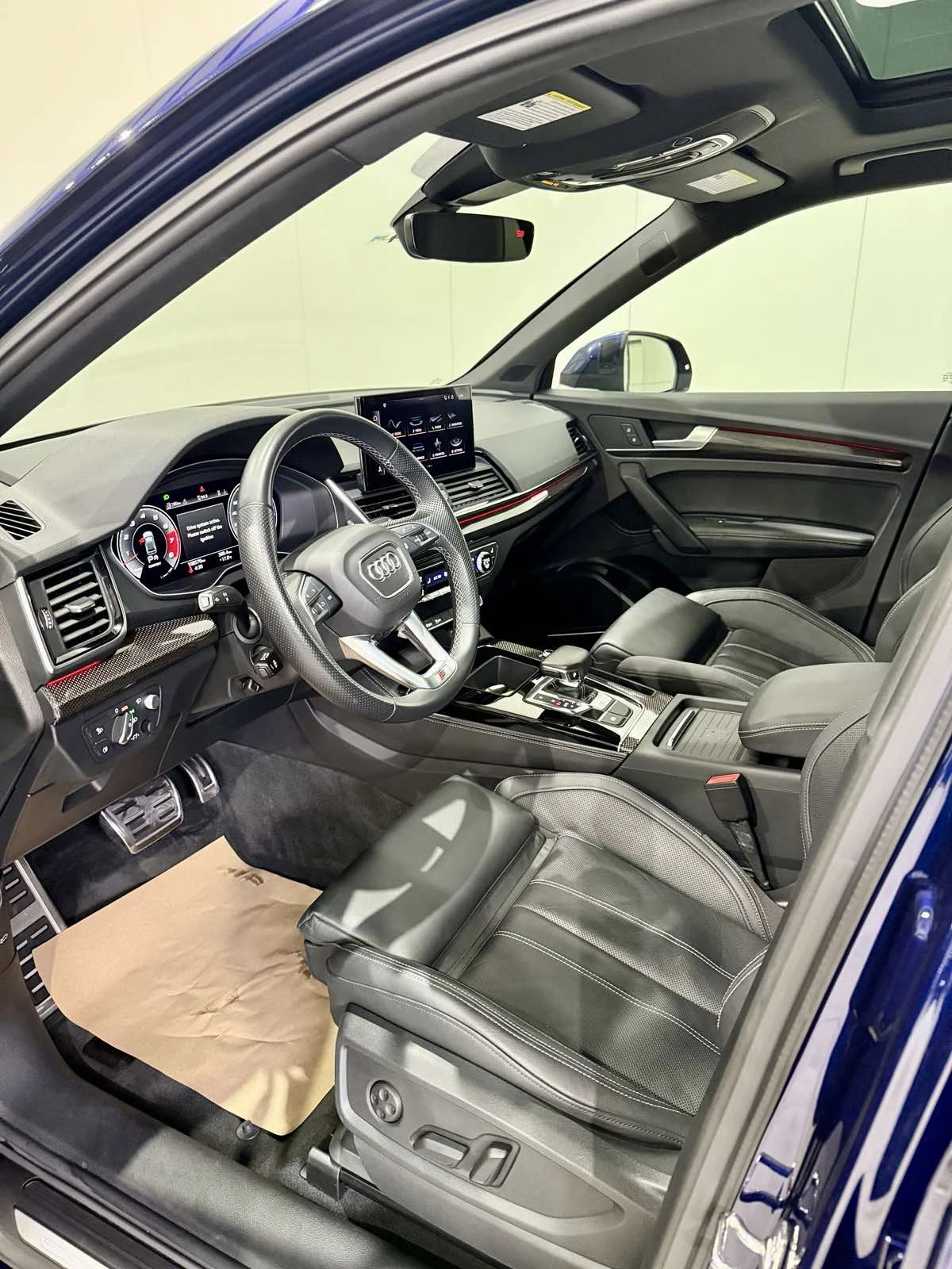 Audi SQ5 30TFSI Black Optic - изображение 9