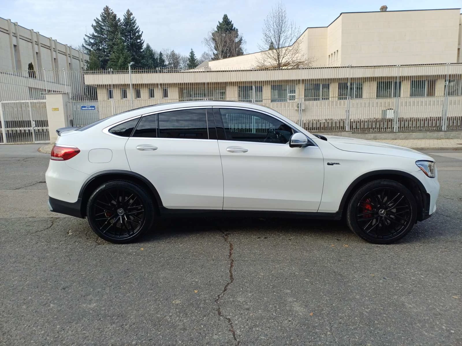 Mercedes-Benz GLC 43 AMG 4Matic Coupe Facelift  | Mobile.bg   5